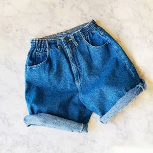 Vintage LL bean shorts, super cute and great cond.